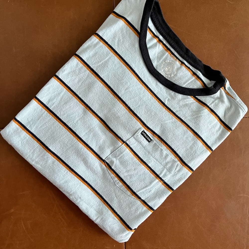 Medium- Volcom Pocket Tee